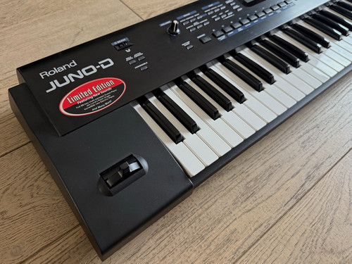 Roland juno limited edition - juno-d,