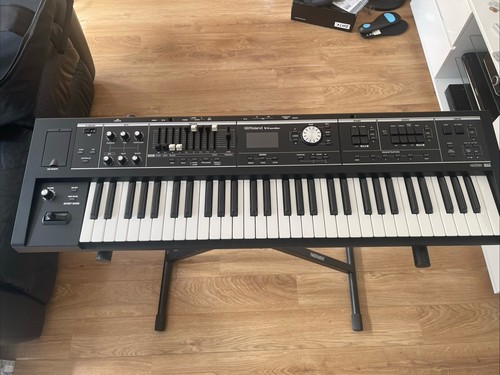 Roland 09b combo 61 - roland, v-combo