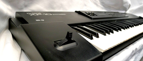 Roland synthesizer black - synthesizer,