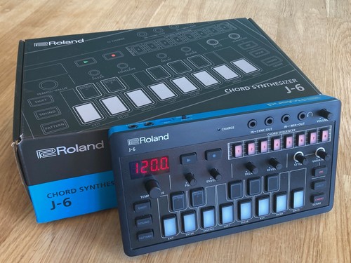 Roland aira chord - j-6,