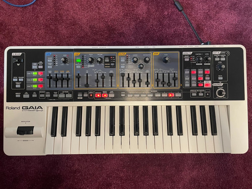 Roland gaia 37 key - roland, sh-01