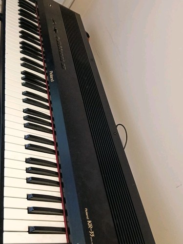 Roland digital keyboard - digital,