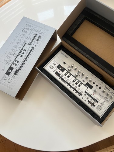 Roland boutique bass - tb-03,