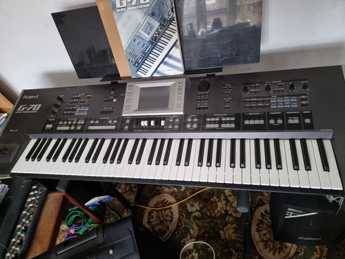 Roland music workstation - g-70,