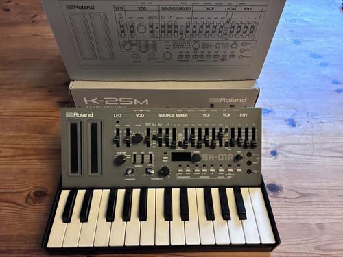 Roland 01a boutique synth - roland,