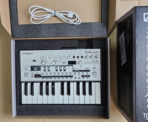 Roland boutique bass - roland, tb-03