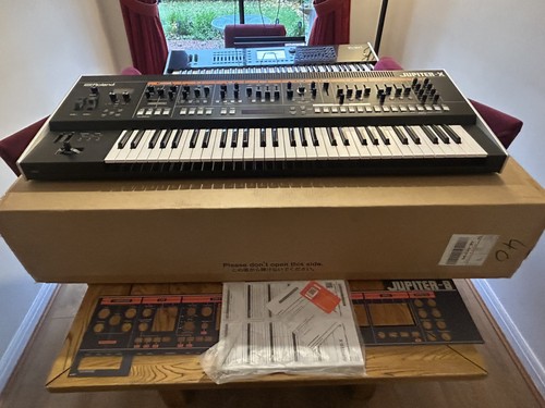 Roland jupiter synthesizer - roland,