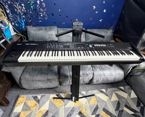 Roland rd700nx keyboard - roland,