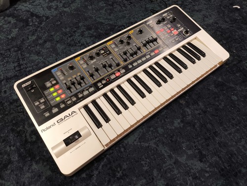 Rolland gaia synth - gaia, sh-01