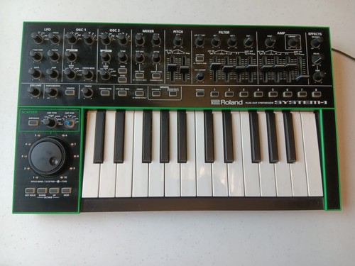 Roland system plug - 1, plug-out
