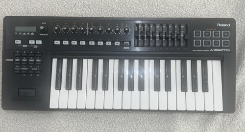 Roland 300 pro used - roland,