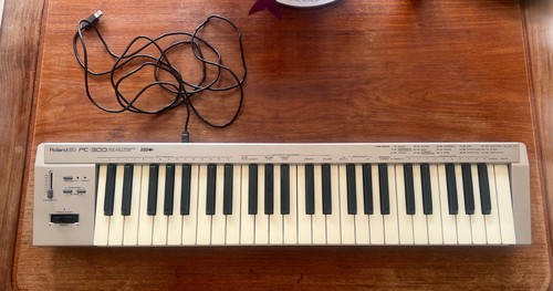 Roland 300 midi keyboard - pc-300,